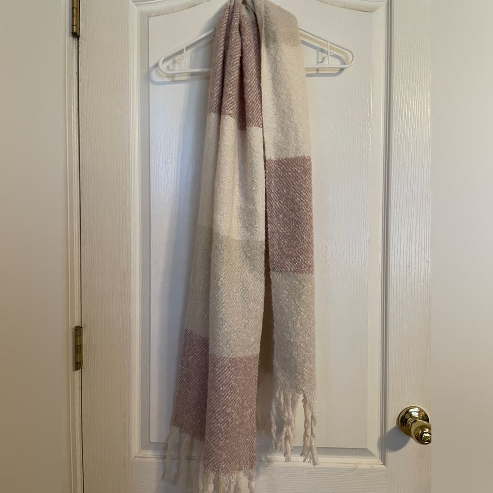NWT Gentle Fawn Pink Cream Colorblock Cozy Scarf